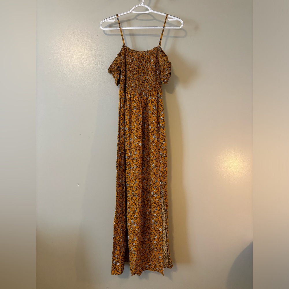 Floral maxi dress with side slit - size L - dark yellow